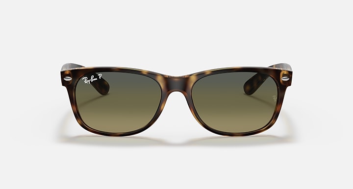 RAY-BAN : NEW WAYFARER CLASSIC Dégradé vert Bleu polarisé Rb2132 894/76