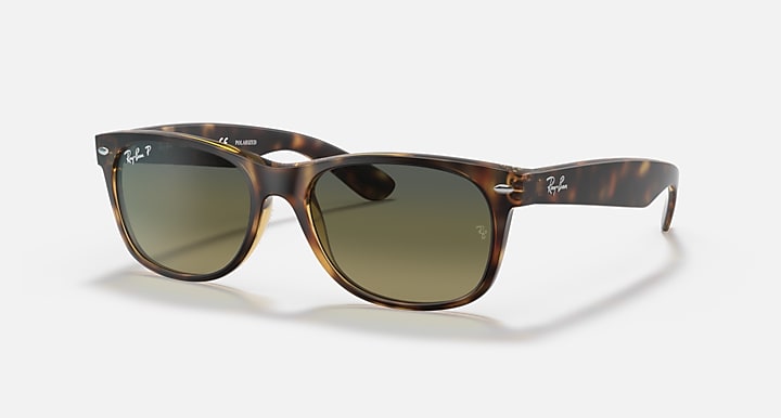RAY-BAN : NEW WAYFARER CLASSIC Dégradé vert Bleu polarisé Rb2132 894/76