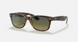 RAY-BAN : NEW WAYFARER CLASSIC Dégradé vert Bleu polarisé Rb2132 894/76