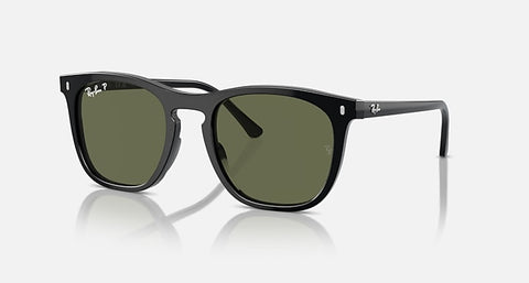 RAY-BAN : RB 2210 — Lunettes en propionate noir poli carré avec lentilles verte polarisées | RB2210 901/58 53-21