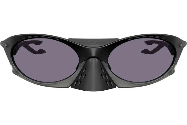 OAKLEY: OO9437-0163  Plantaris Prizm, Noir Matte / Grey